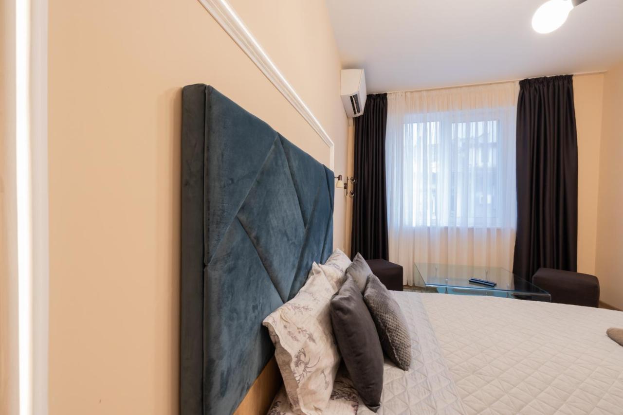 The Red Point Apartment Varna Exterior photo